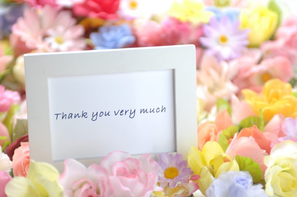 送別会の時に感謝の気持ちをあらわす花束 ありがとうの花言葉 花かんざしflowershop
